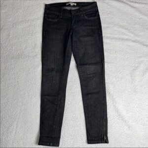 Forever 21 Black wash Jeans zipper bottoms Denim 
Size 24